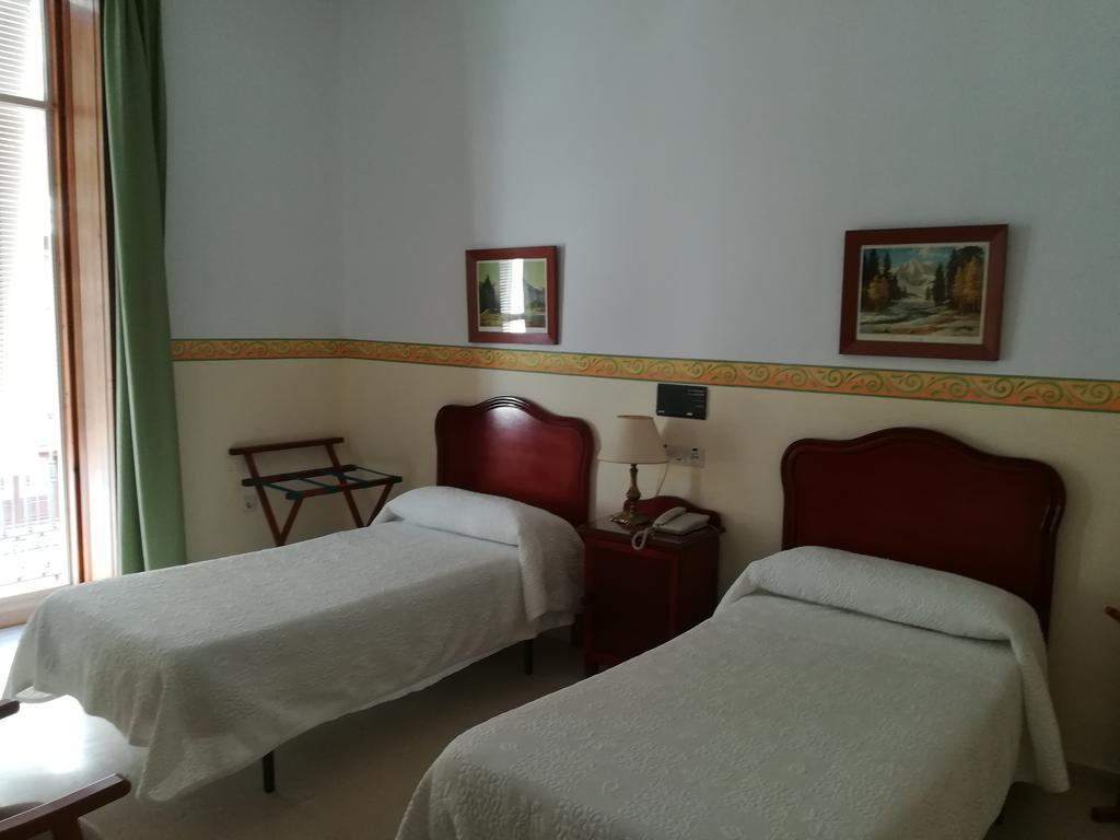 Nuevo Hotel *